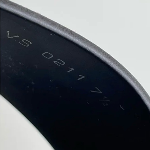 Luis Vuitton waterfront Men’s Slides UK 7 1/2 - US 8 1/2 - Picture 7 of 8